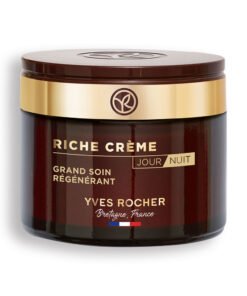 Crema regeneratoare cu 30 de uleiuri pretioase